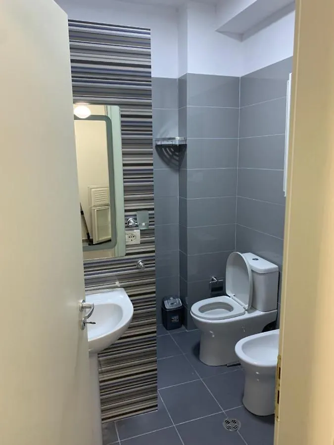 Apartamento Apartament Kris In Durres Plazh